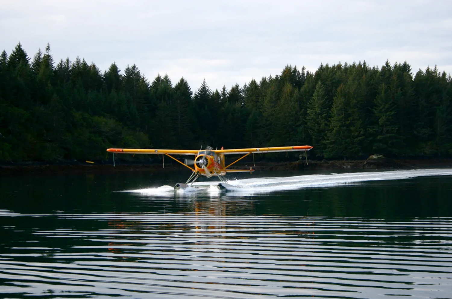 Alaska lodge rates   katmai wilderness lodge Alaska Lodge Rates   Katmai Wilderness Lodge